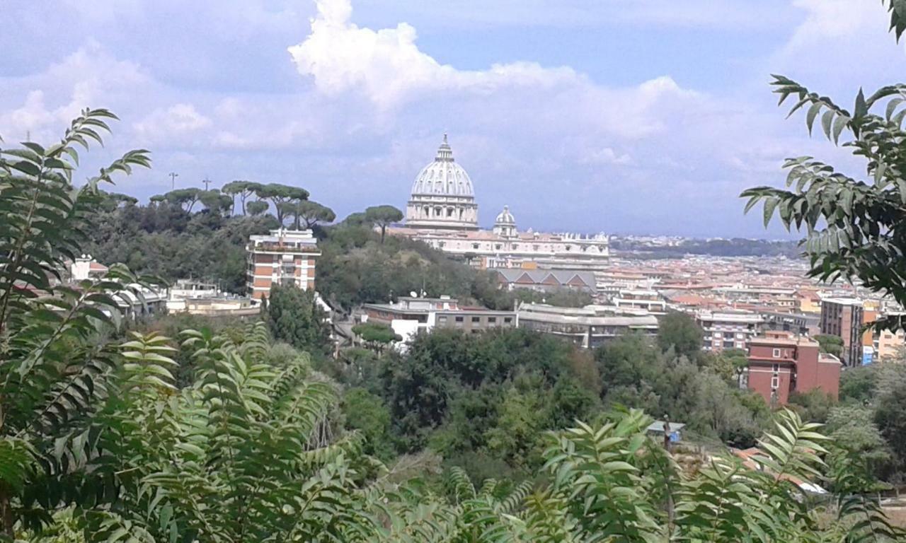 Vebis Guesthouse Roma Esterno foto
