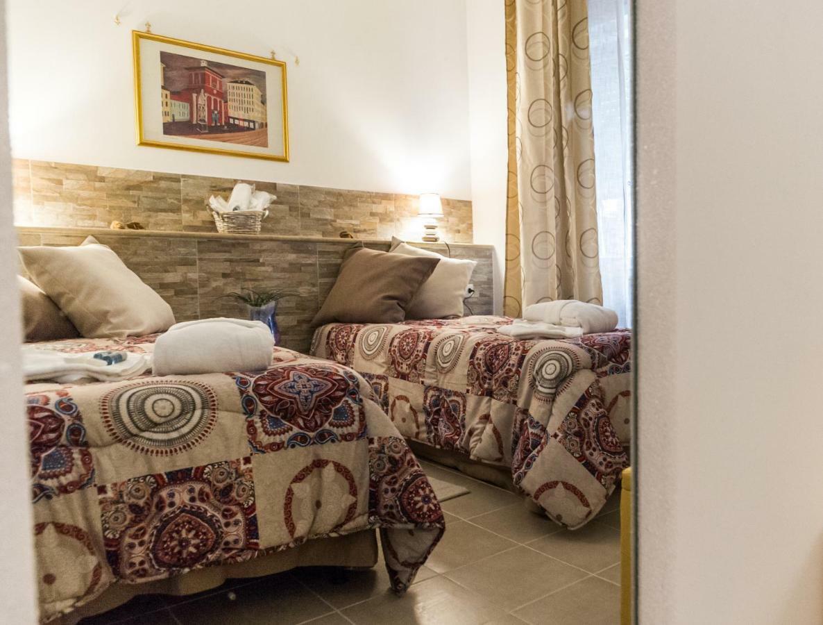 Vebis Guesthouse Roma Esterno foto
