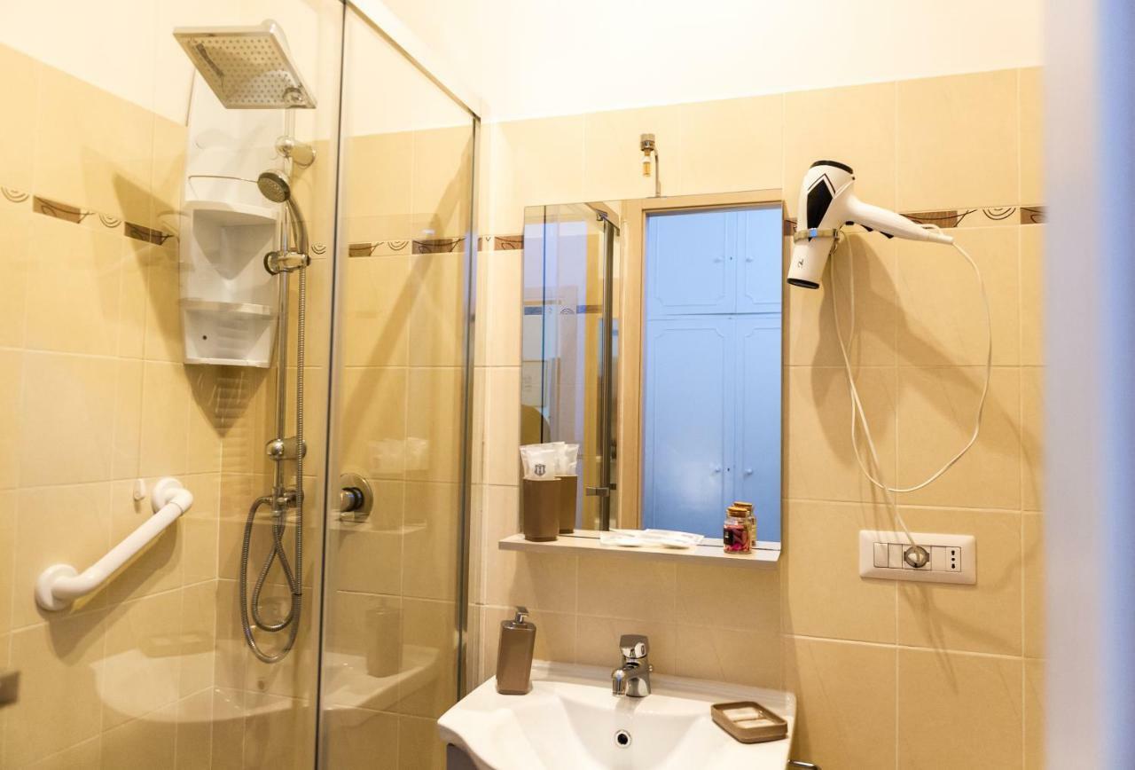 Vebis Guesthouse Roma Esterno foto